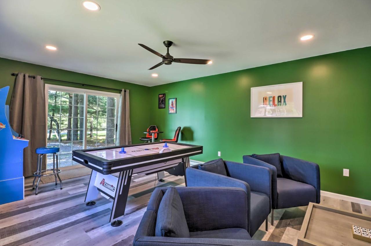 Pocono Mountain Escape With Game Room Walk To Lake! Albrightsville Екстер'єр фото